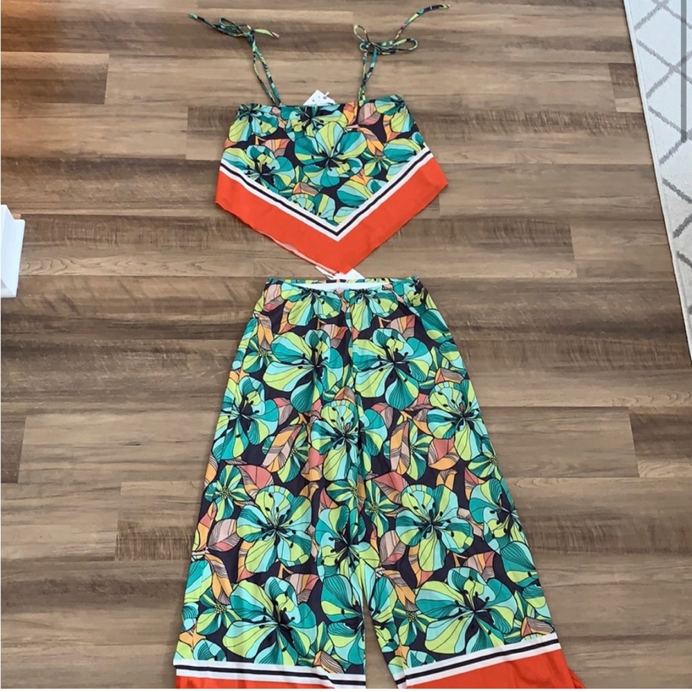 NWT Zara Cropped Set M